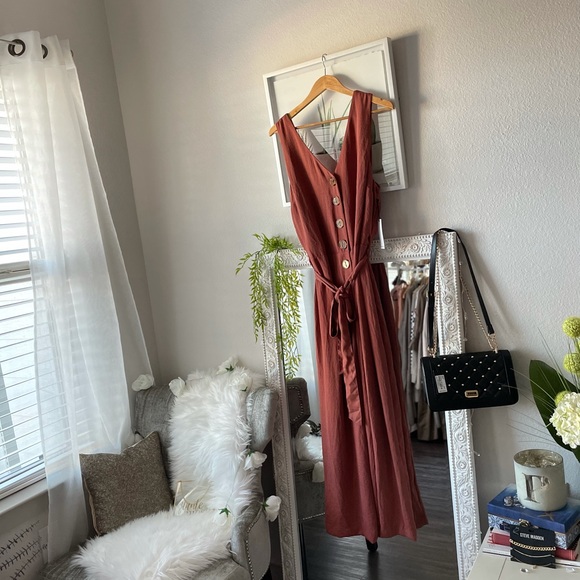 Flowy Wideleg Belted Sleeveless Jumpsuit 1X - Picture 5 of 9